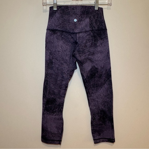 lululemon athletica Pants - Lululemon Align Crop Pixel Print | size 4